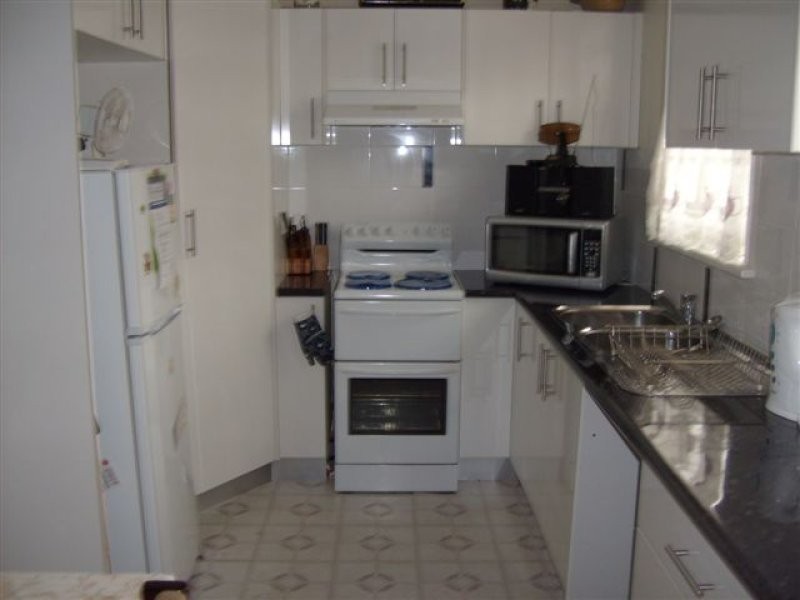 5 Wangaroa Crescent, Lethbridge Park NSW 2770