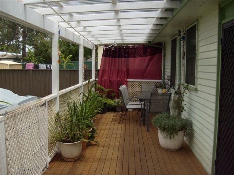 5 Wangaroa Crescent, Lethbridge Park NSW 2770