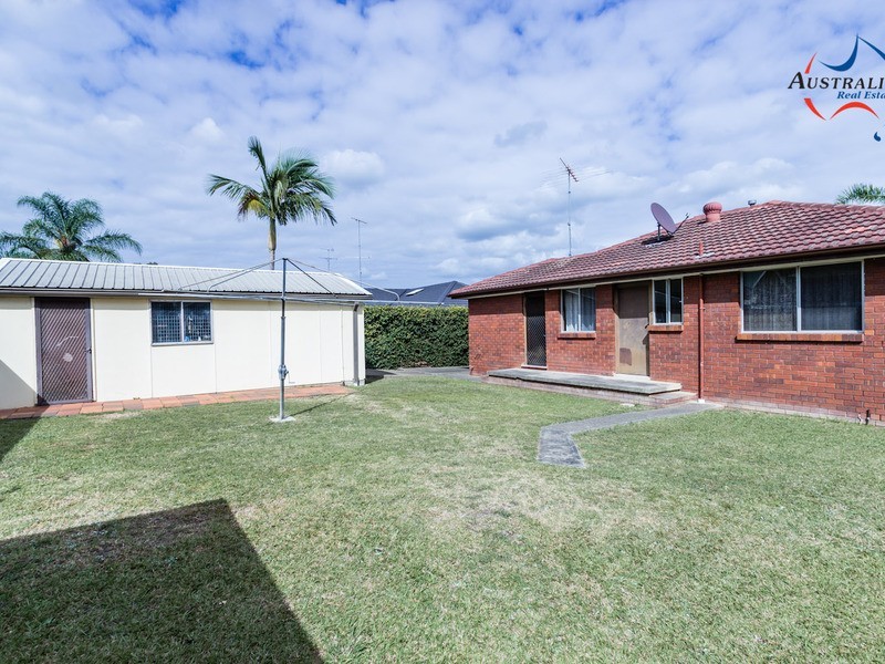 35 Menzies Circuit, St Clair NSW 2759