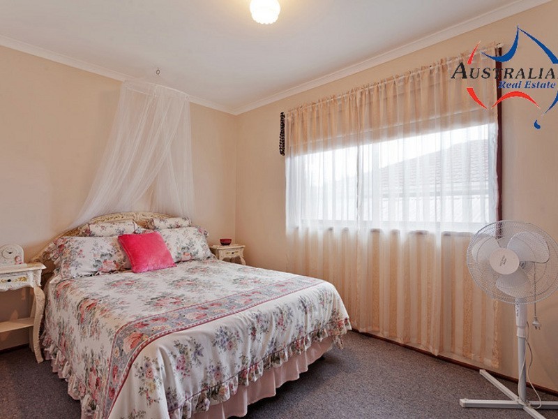 41 Dobell Circuit, St Clair NSW 2759