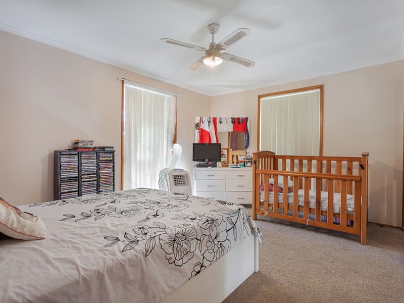 31 Dobell Circuit, St Clair NSW 2759