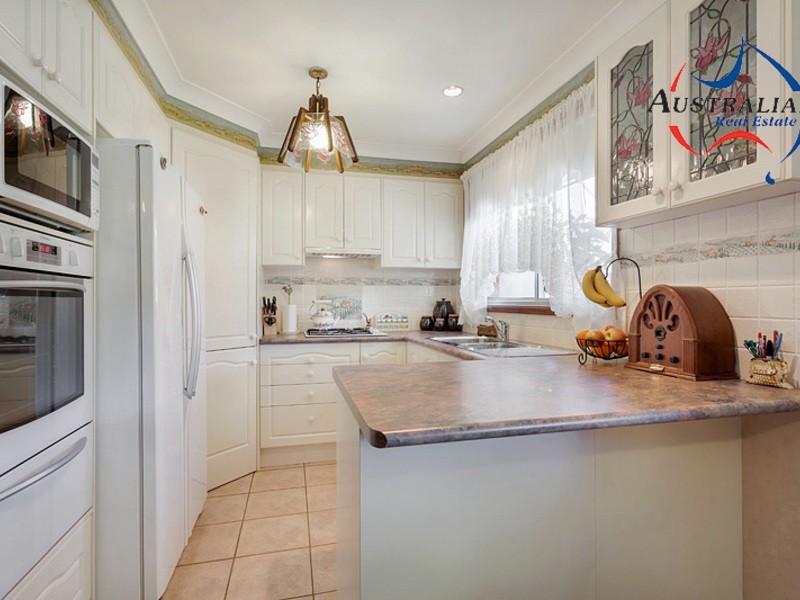 46 Harvey Circuit, St Clair NSW 2759