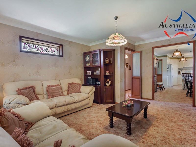 46 Harvey Circuit, St Clair NSW 2759