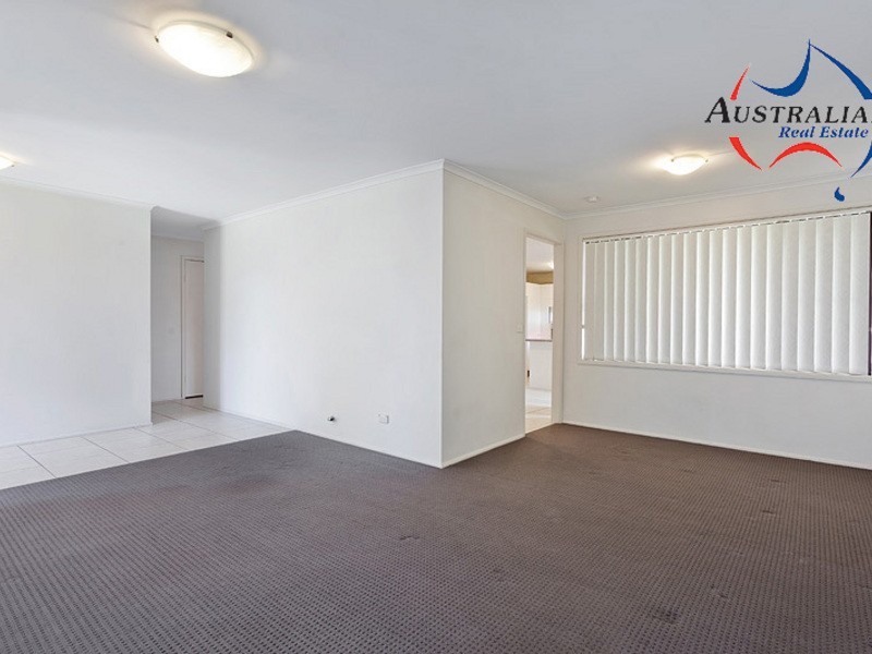 72 Pine Creek Circuit, St Clair NSW 2759