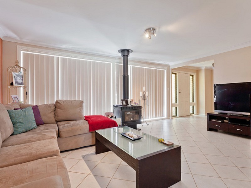 22 Buckland Road, St Clair NSW 2759