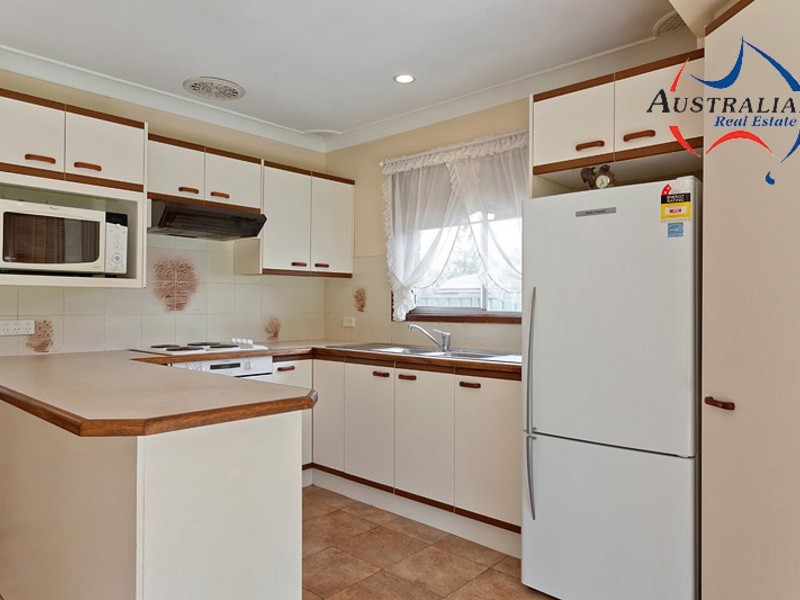 12 Danube Place, St Clair NSW 2759