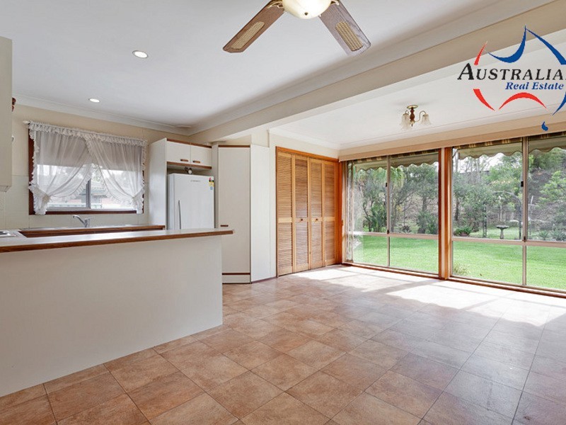 12 Danube Place, St Clair NSW 2759