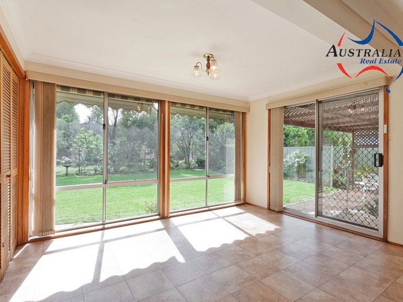 12 Danube Place, St Clair NSW 2759