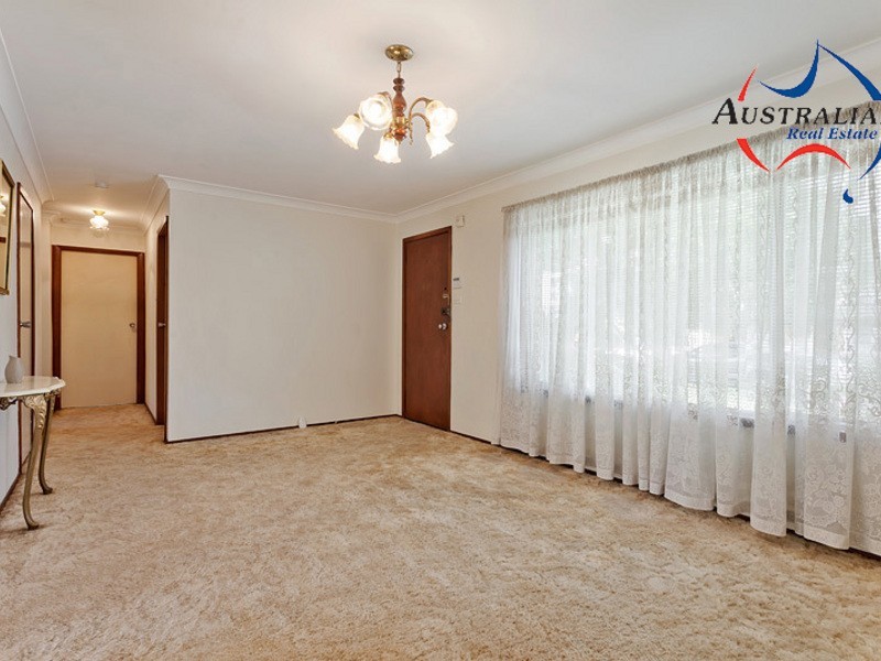 12 Danube Place, St Clair NSW 2759