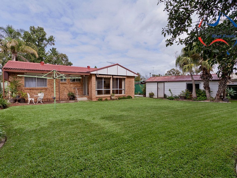 12 Danube Place, St Clair NSW 2759