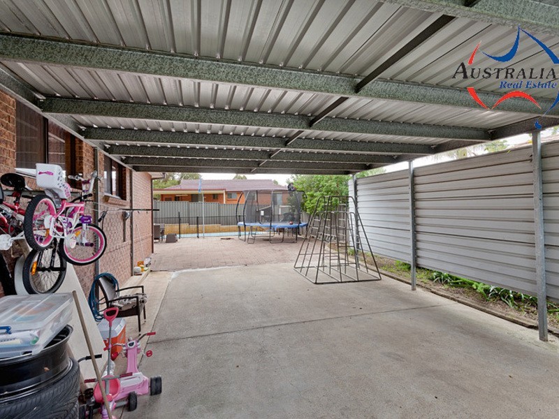165 Banks Drive, St Clair NSW 2759