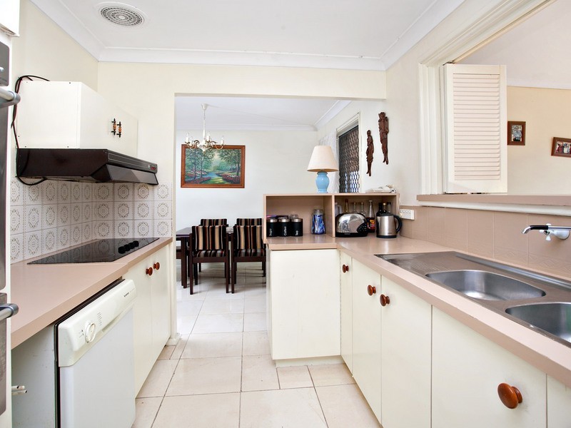 14 Harvey Circuit, St Clair NSW 2759