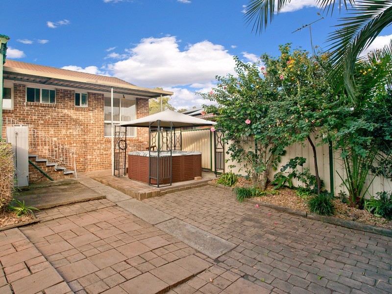 14 Harvey Circuit, St Clair NSW 2759