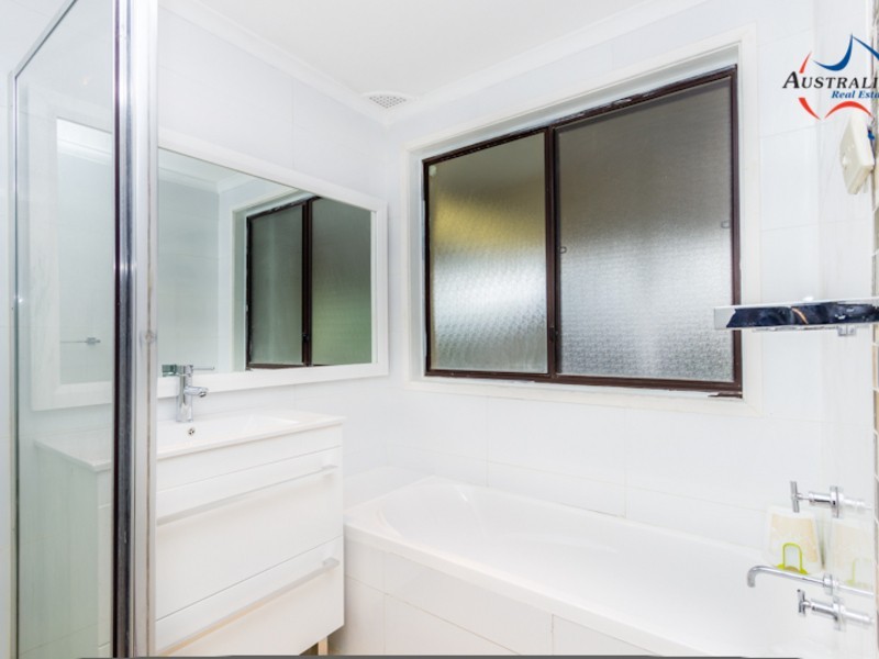 5 Dove Place, St Clair NSW 2759