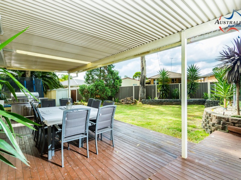 5 Dove Place, St Clair NSW 2759