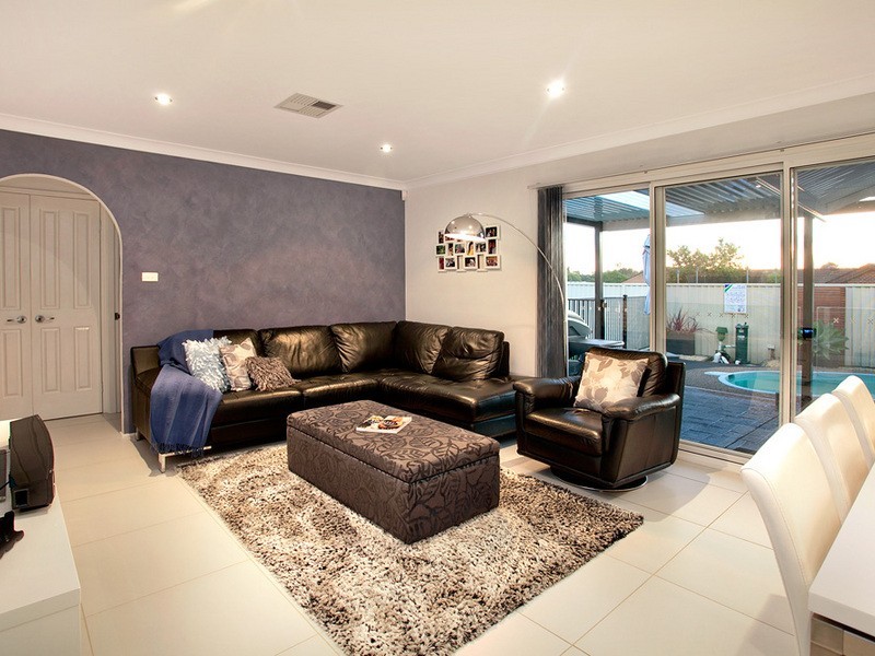 13 Mezen Place, St Clair NSW 2759