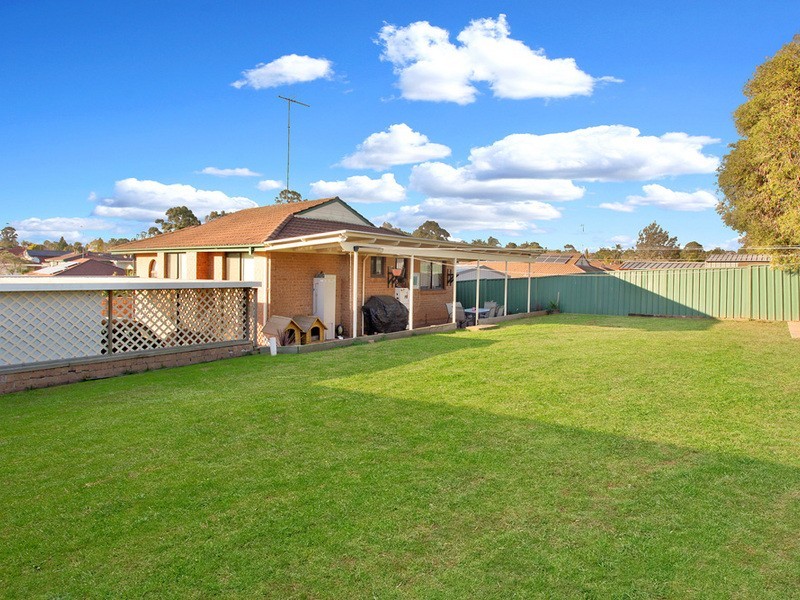 55 Corio Drive, St Clair NSW 2759