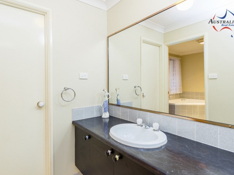 6 Nalong Street, St Clair NSW 2759