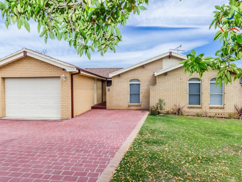 2 Netherton Avenue, St Clair NSW 2759
