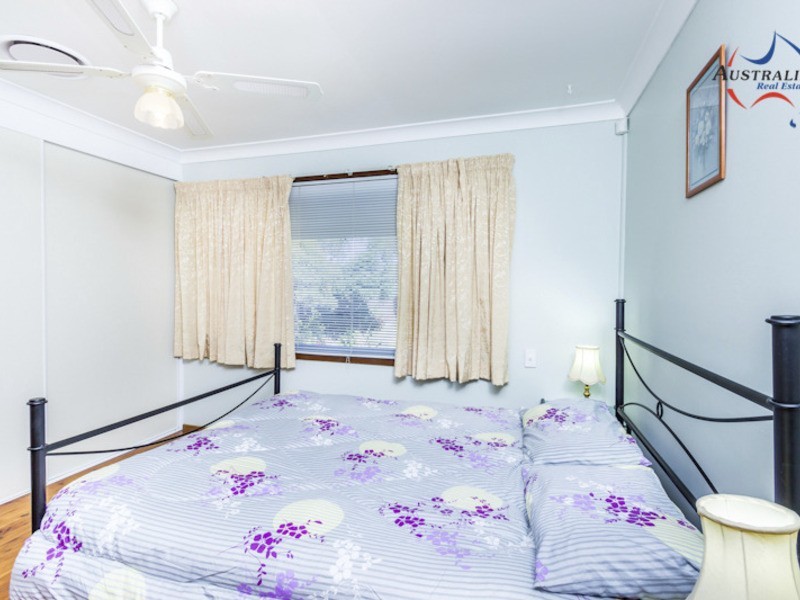 4 Mortimer Lewis Grove, St Clair NSW 2759