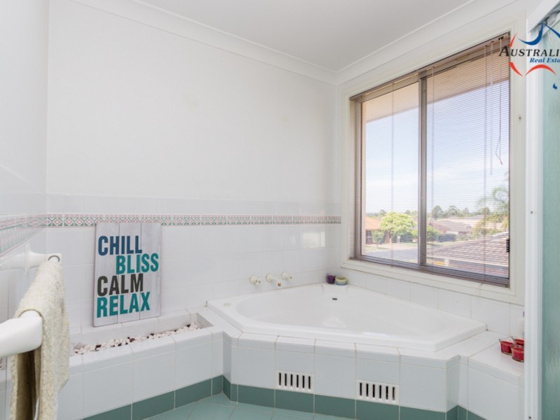 4 Jimbi Place, Glenmore Park NSW 2745