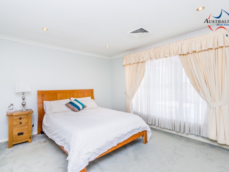 4 Jimbi Place, Glenmore Park NSW 2745
