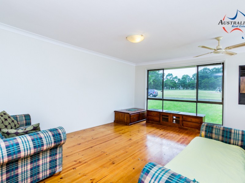 19 Hunter Street, St Clair NSW 2759