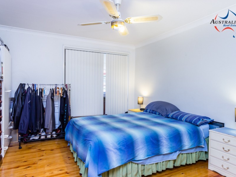 19 Hunter Street, St Clair NSW 2759