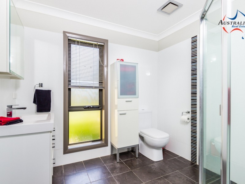 50 Solander Drive, St Clair NSW 2759