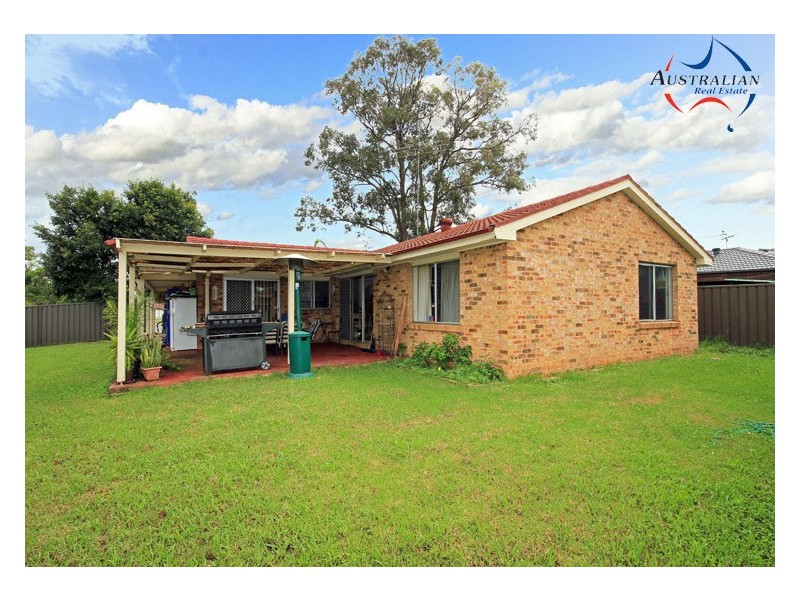 152  Explorers Way, St Clair NSW 2759
