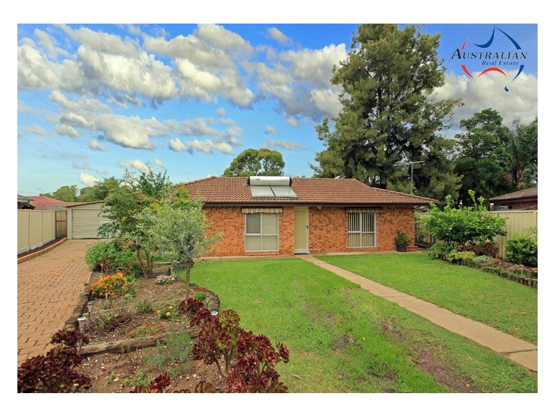 5 Bligh Court, St Clair NSW 2759