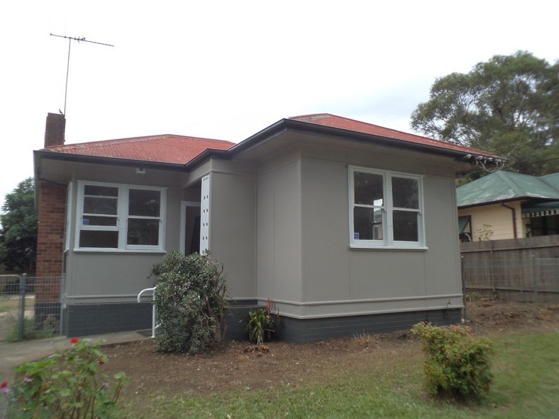 19 Fourth Ave, Seven Hills NSW 2147