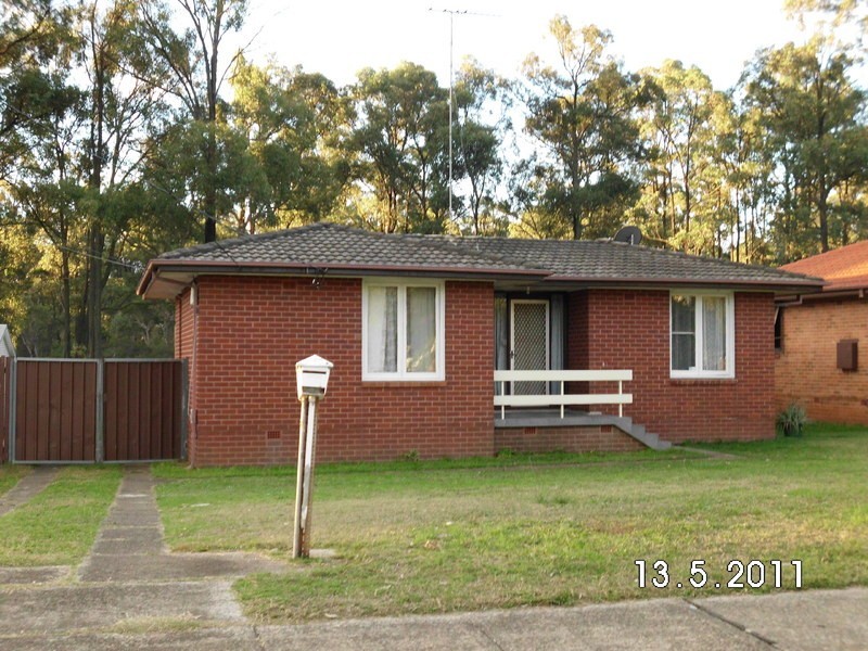192  Captain Cook Dr, Willmot NSW 2770