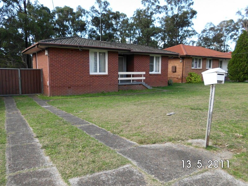 192  Captain Cook Dr, Willmot NSW 2770