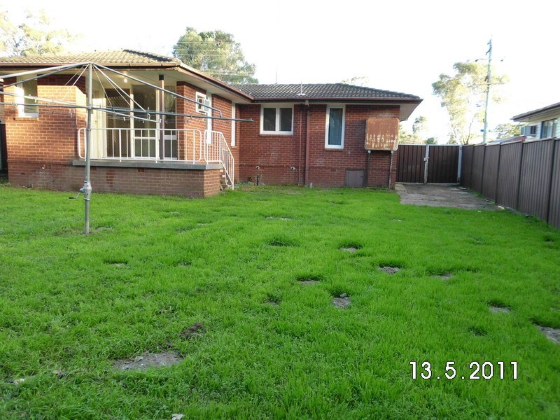 192  Captain Cook Dr, Willmot NSW 2770