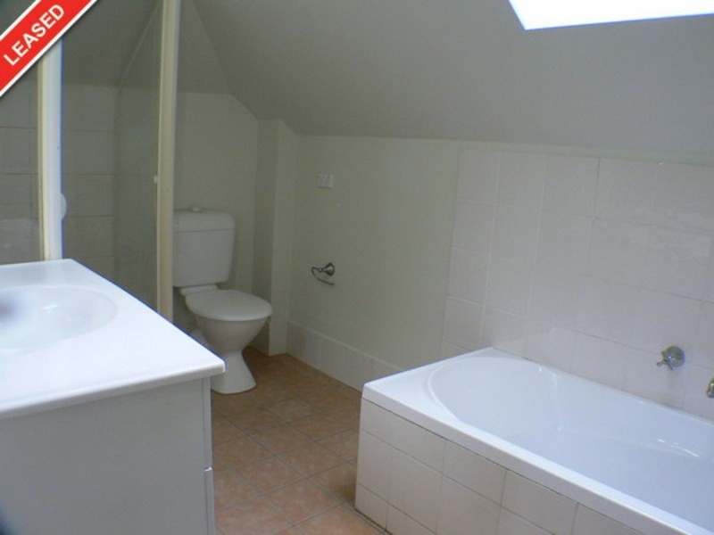 5/4 Rice Pl, Oxley Park NSW 2760