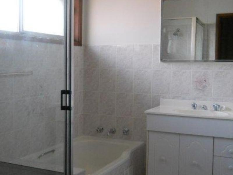 5 Knox Av St Marys, St Marys NSW 2760