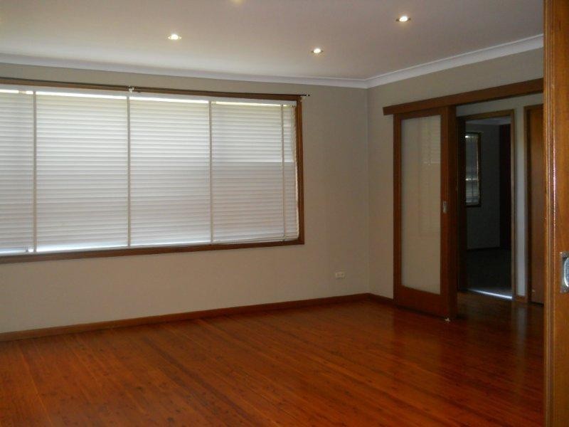 5 Knox Av St Marys, St Marys NSW 2760