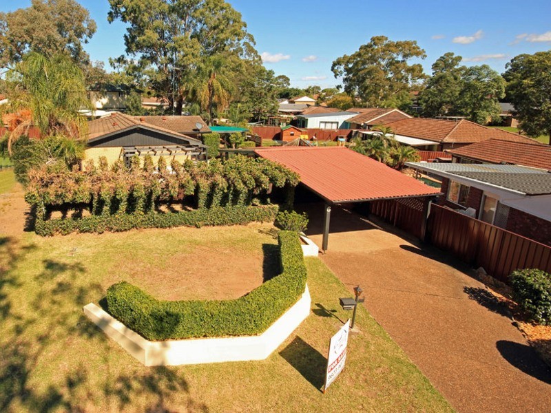 6 Bunce Pl, Werrington County NSW 2747