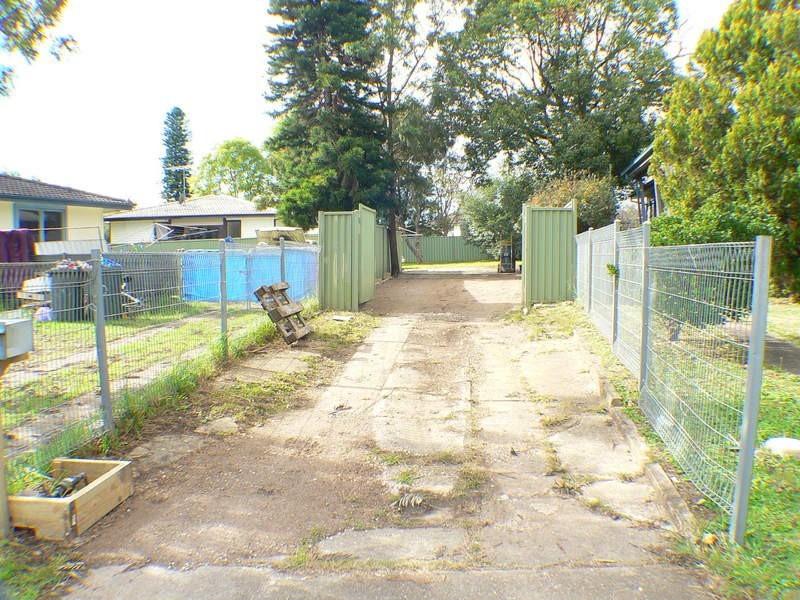 158 Popondetta Rd, Blackett NSW 2770