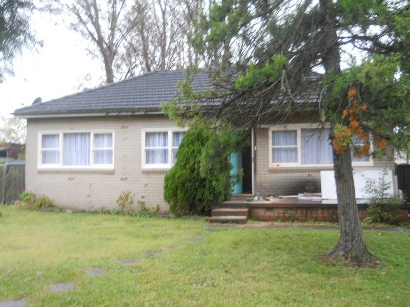 12  Lincoln St, Cambridge Park NSW 2747