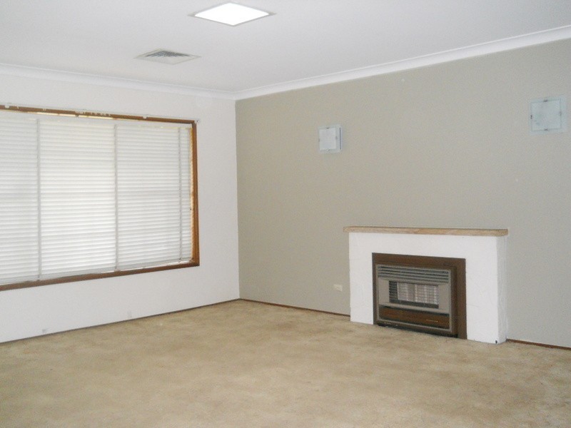 25  Oleander  Cres, North St Marys NSW 2760