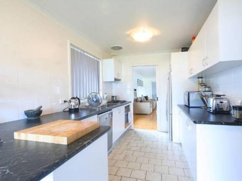 3 Cullen Pl, Dharruk NSW 2770
