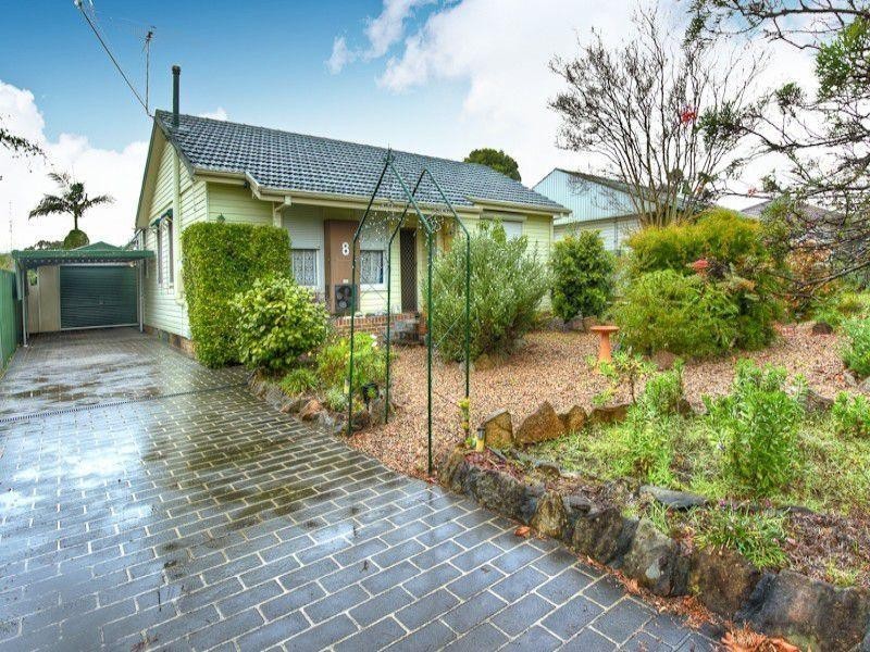 8 Yarra St, North St Marys NSW 2760