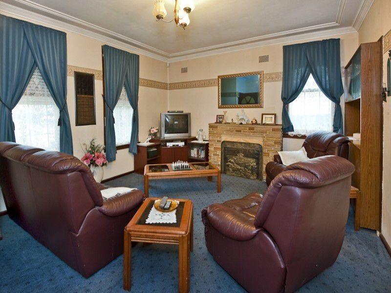 8 Yarra St, North St Marys NSW 2760