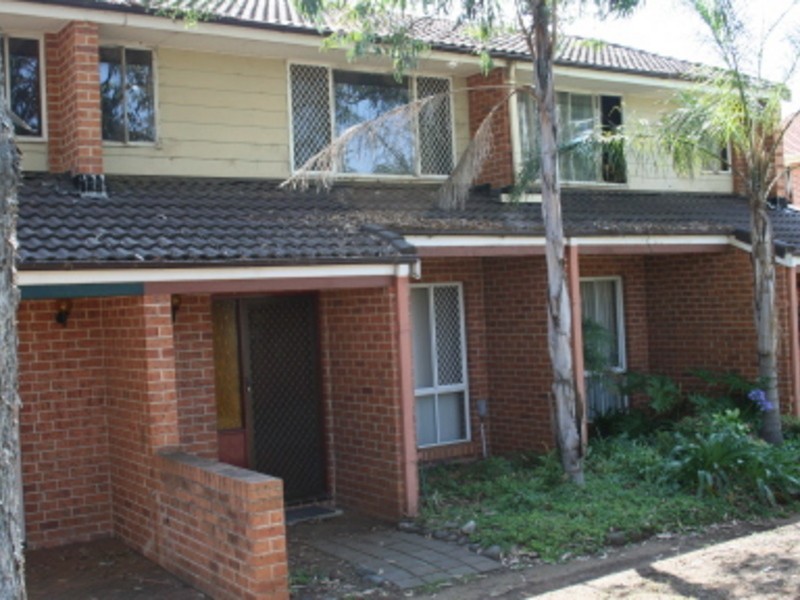 23/1 Schiller Pl, Emerton NSW 2770