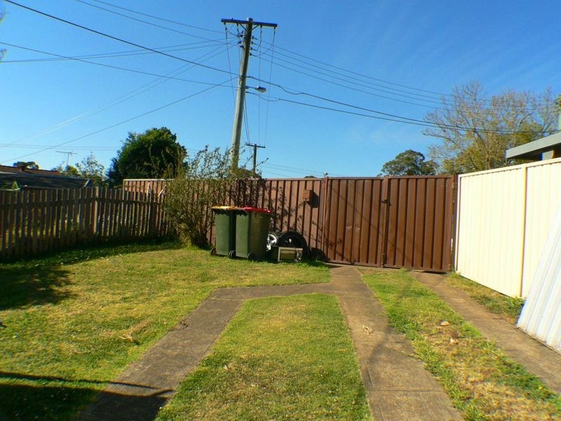 8 Bass Pl, Willmot NSW 2770