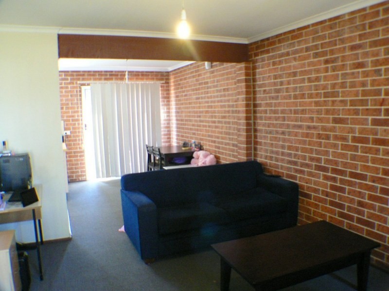 23/1 Schiller Pl, Emerton NSW 2770