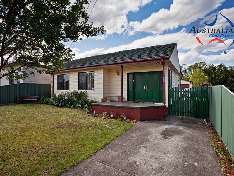 151 Carpenter St, Colyton NSW 2760
