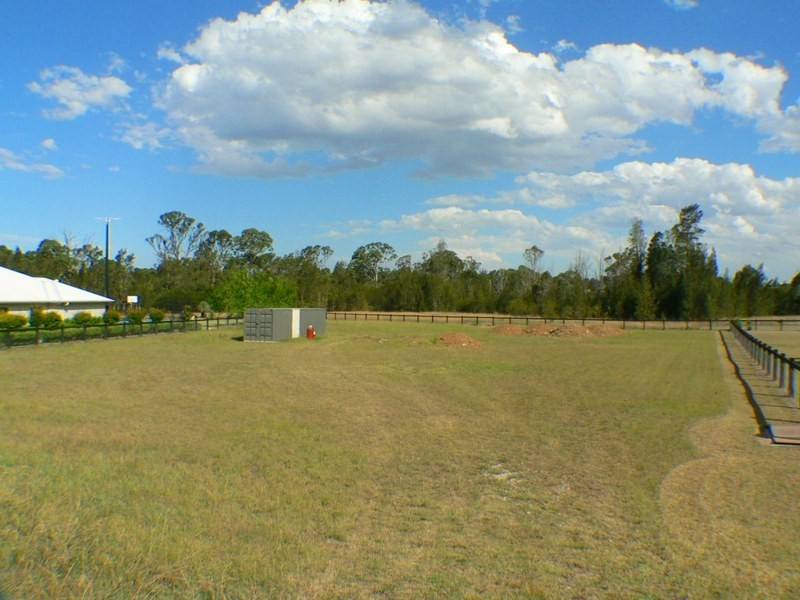 28 Portrush Cres, Luddenham NSW 2745